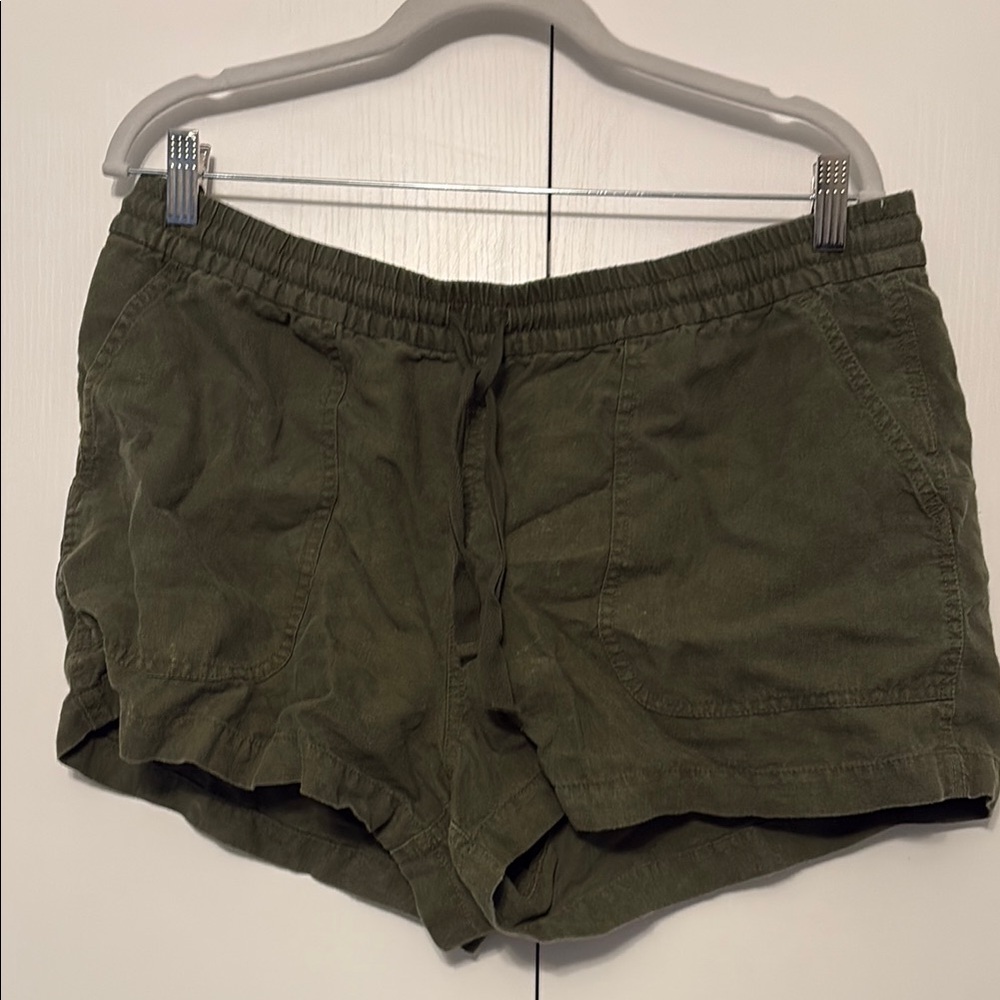 J. Crew Linen Olive Green Women's Shorts Size Large